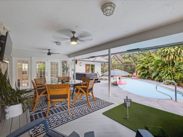 18 Berwick Road, Palm Beach Gardens FL 33418