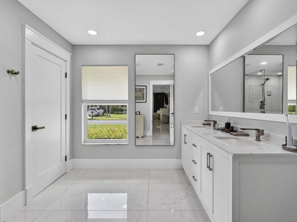 18 Berwick Road, Palm Beach Gardens FL 33418