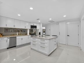 18 Berwick Road, Palm Beach Gardens FL 33418