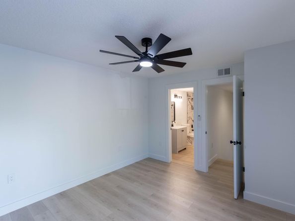 855 Blue Ridge Circle 855, West Palm Beach FL 33409
