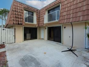 855 Blue Ridge Circle 855, West Palm Beach FL 33409