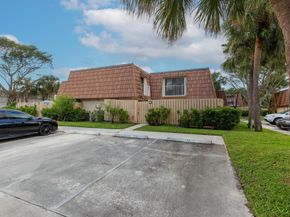 855 Blue Ridge Circle 855, West Palm Beach FL 33409