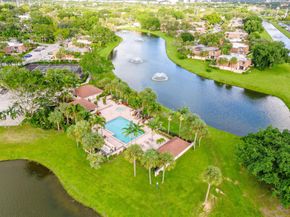 855 Blue Ridge Circle 855, West Palm Beach FL 33409