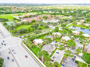 855 Blue Ridge Circle 855, West Palm Beach FL 33409
