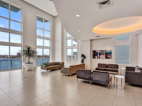 1900 N Bayshore Dr 715, Miami FL 33132