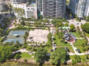 1900 N Bayshore Dr 715, Miami FL 33132