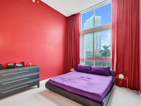 1900 N Bayshore Dr 715, Miami FL 33132