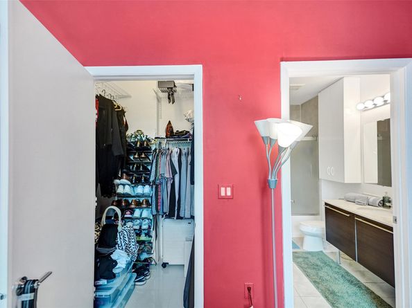 1900 N Bayshore Dr 715, Miami FL 33132