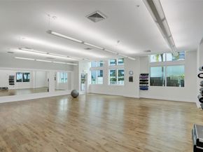 1900 N Bayshore Dr 715, Miami FL 33132