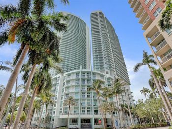 1900 N Bayshore Dr