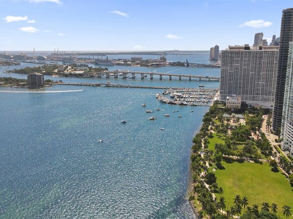 1900 N Bayshore Dr 715, Miami FL 33132