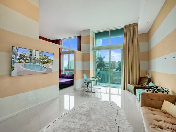 1900 N Bayshore Dr 715, Miami FL 33132
