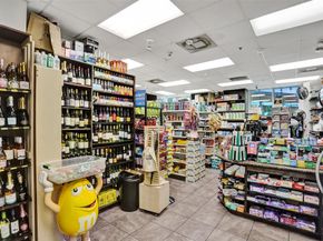 1900 N Bayshore Dr 715, Miami FL 33132