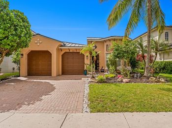 8264 NW 107th Ter