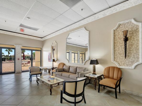 7578 Tahiti Lane 201, Lake Worth FL 33467