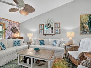 7578 Tahiti Lane 201, Lake Worth FL 33467