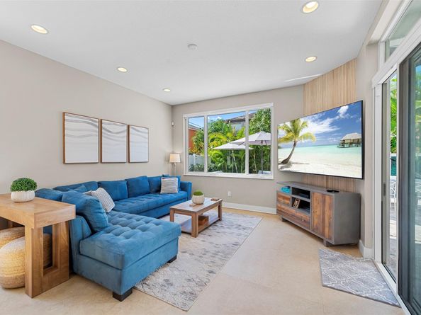 4940 SW 163rd Ave, Miramar FL 33027