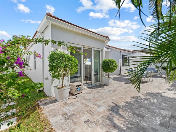 4940 SW 163rd Ave, Miramar FL 33027