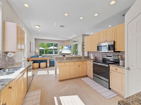 4940 SW 163rd Ave, Miramar FL 33027