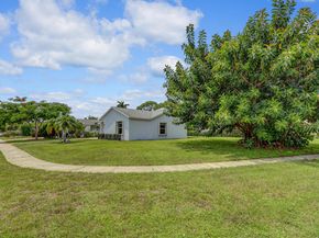 140 Village Circle, Jupiter FL 33458