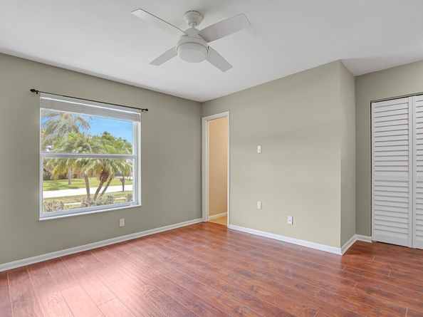 140 Village Circle, Jupiter FL 33458