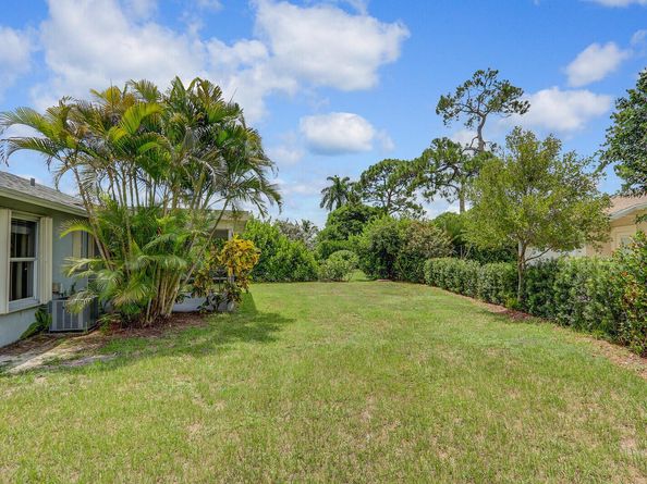 140 Village Circle, Jupiter FL 33458
