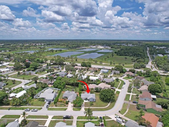 140 Village Circle, Jupiter FL 33458