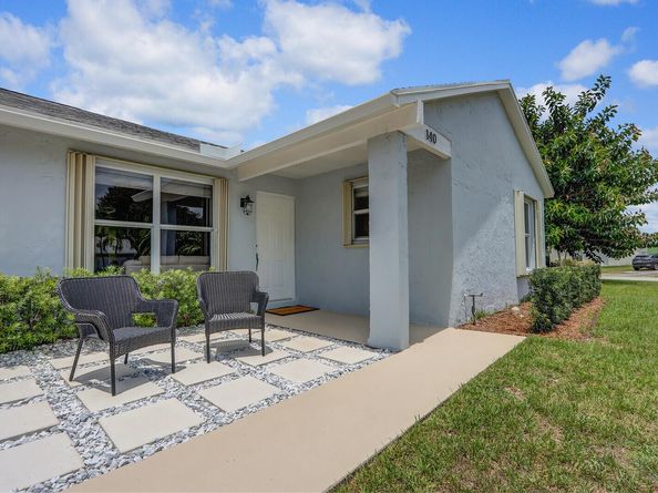 140 Village Circle, Jupiter FL 33458
