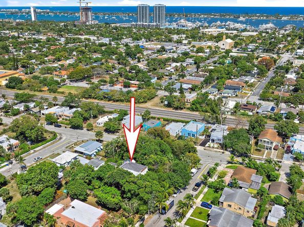 809 37th Street, West Palm Beach FL 33407