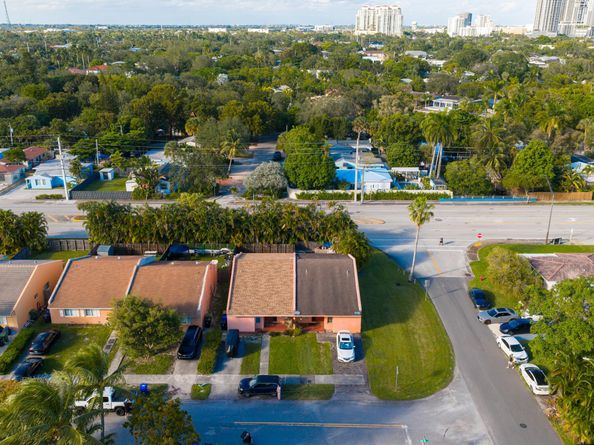 801 SW 12th Place, Fort Lauderdale FL 33315