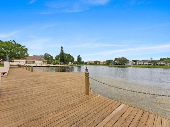 4155 NW 22nd Street 267g, Coconut Creek FL 33066