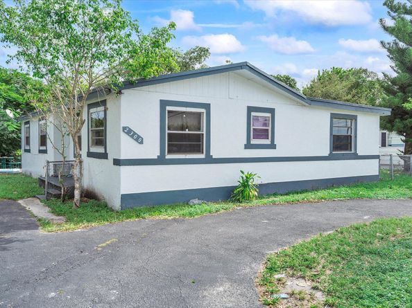 2300 NW 31st Avenue, Fort Lauderdale FL 33311