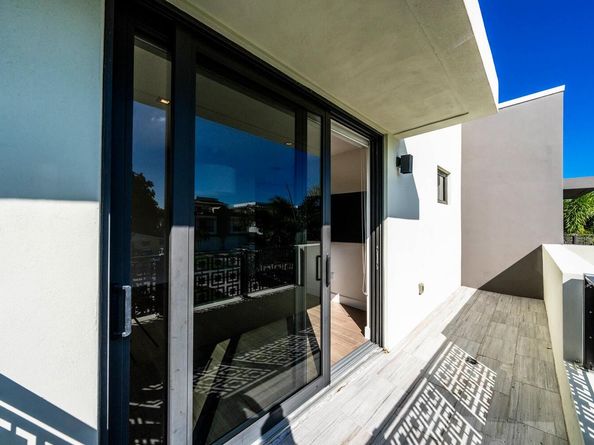 619 SW 10th St N/A, Fort Lauderdale FL 33315