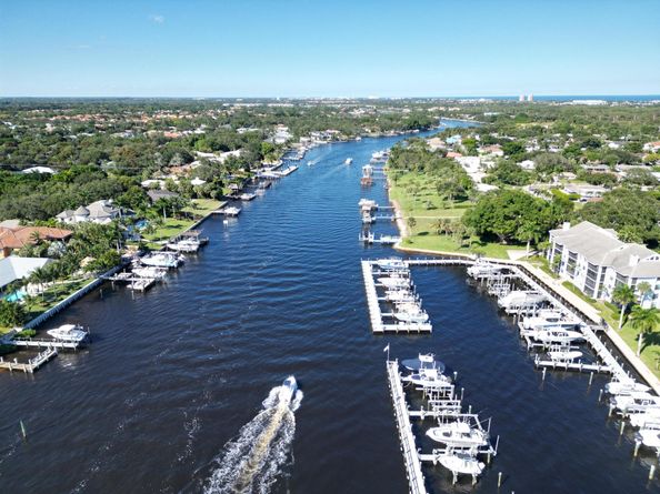 621 Bay Colony Drive S, Juno Beach FL 33408