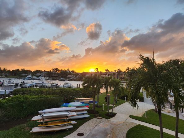 621 Bay Colony Drive S, Juno Beach FL 33408