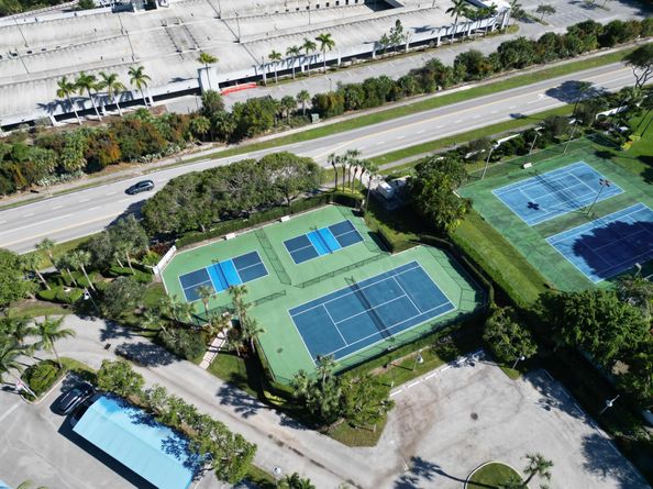 621 Bay Colony Drive S, Juno Beach FL 33408