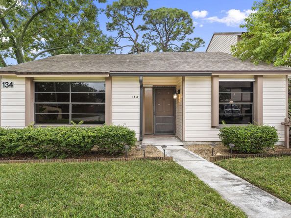 134 Sherwood Circle 16a, Jupiter FL 33458