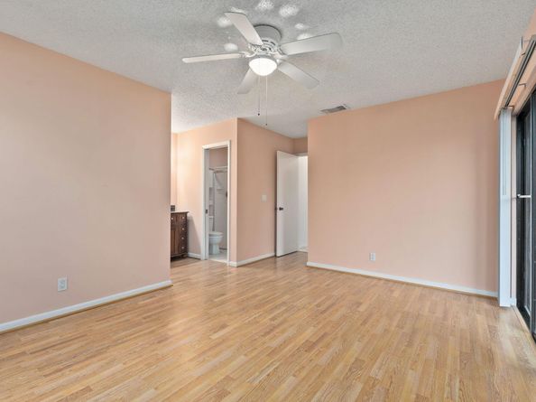 134 Sherwood Circle 16a, Jupiter FL 33458