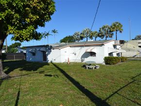 1700 NW 167th St, Miami Gardens FL 33054