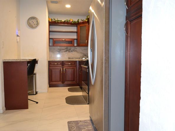 1700 NW 167th St, Miami Gardens FL 33054