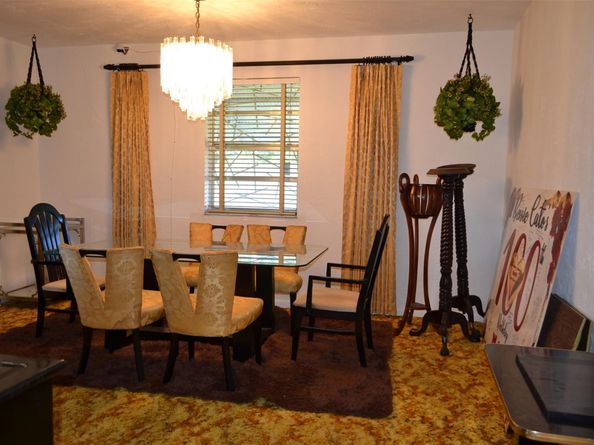 1700 NW 167th St, Miami Gardens FL 33054