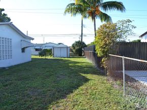 1700 NW 167th St, Miami Gardens FL 33054