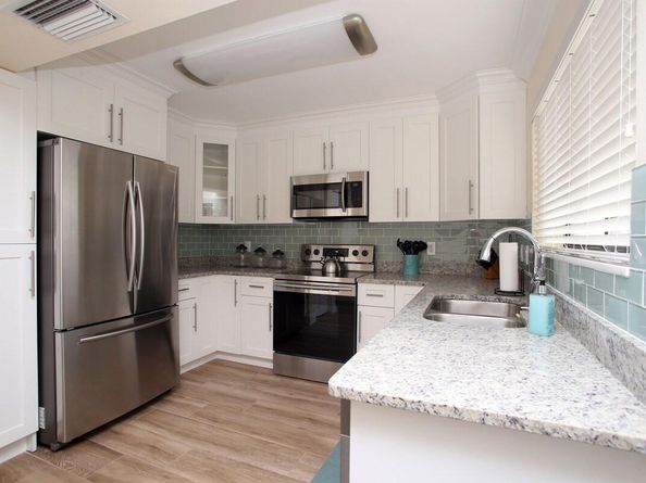 67 Balfour Rd, Palm Beach Gardens FL 33418