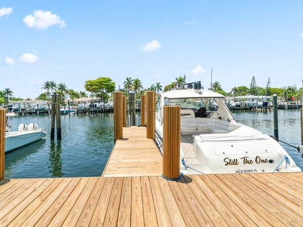 718 Shore Drive, Boynton Beach FL 33435