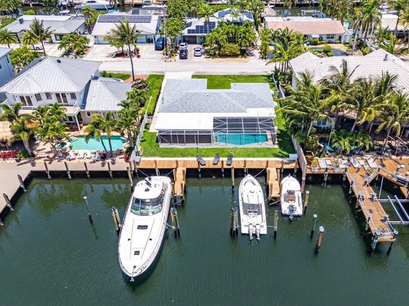 718 Shore Drive, Boynton Beach FL 33435