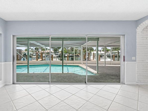 718 Shore Drive, Boynton Beach FL 33435
