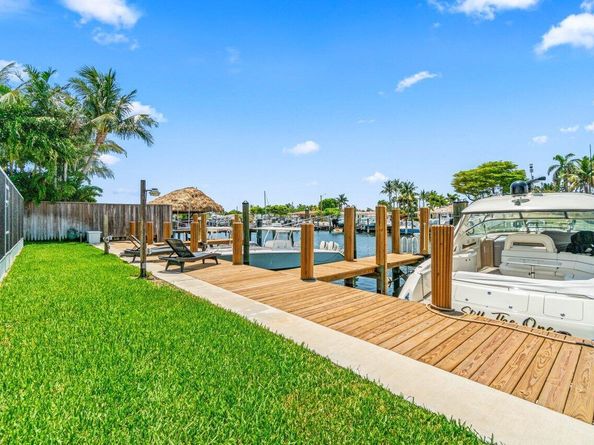 718 Shore Drive, Boynton Beach FL 33435