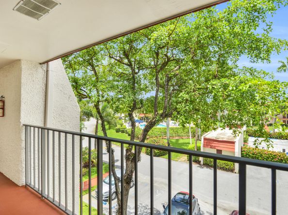 4393 Trevi Court 302, Lake Worth FL 33467