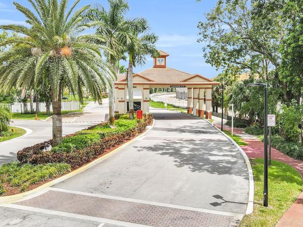 4393 Trevi Court 302, Lake Worth FL 33467