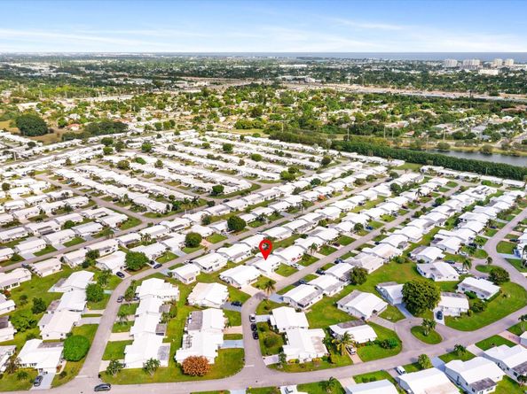 1001 SW 6th Ave, Boynton Beach FL 33426